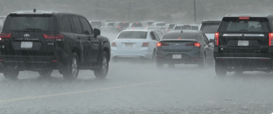 عسير تتزين بالمطر وتستقبل المصطافين 
