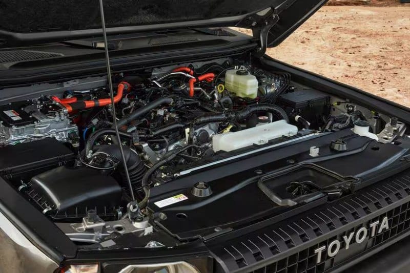 المحرك الإسطوري القوي في تويوتا لاندكروزر GXR1 2026