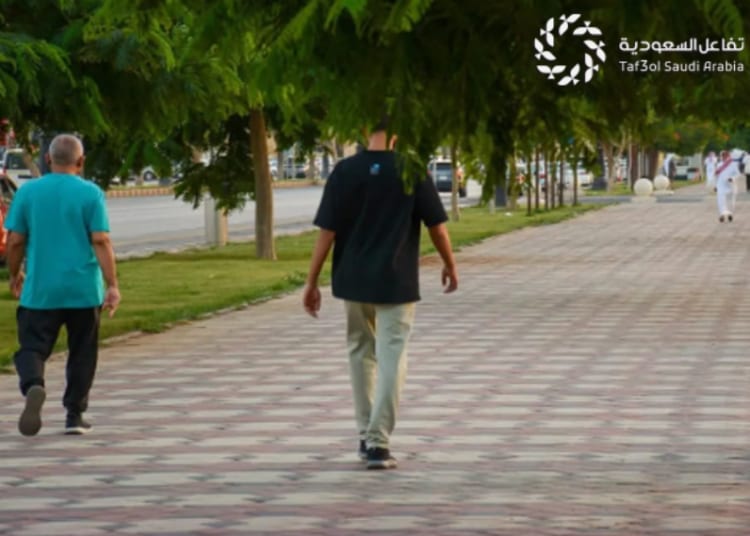 المماشي الرياضية في نجران تجذب