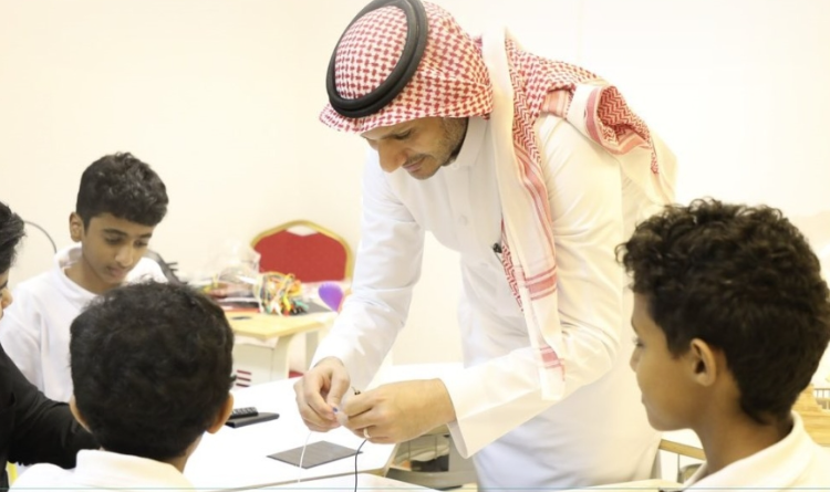 إعادة هيكلة إدارات التعليم