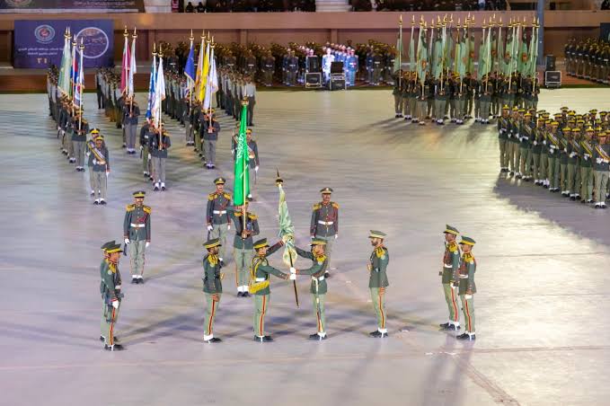 التسجيل والقبول بالكليات العسكرية لخريجي الجامعات.. انطلاق التقديم رسميًا