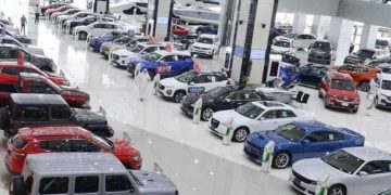 شركات السيارات العالمية تواجه تراجع الأرباح التشغيلية في 2026