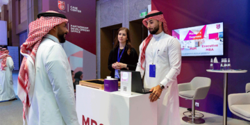 كلية الأمير محمد بن سلمان تعزز رؤية السعودية 2030 في مؤتمر LEARN عبر التعلم التجريبي وتنمية المهارات القيادية