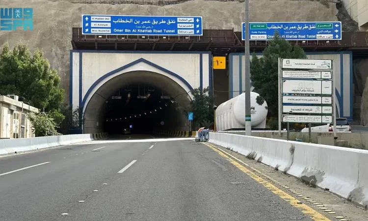 الطرق الدائرية في مكة المكرمة تسهل الحركة بين أحيائها وتربطها بالطرق السريعة