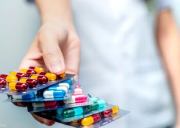 الوصفة والعدوى.. أهم الأسئلة الشائعة عن المضادات الحيوية يجيب عنها “صحي القصيم”