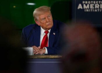 ترامب يتعهد بفرض رسوم جديدة على 3 دول