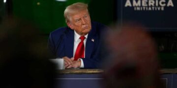 ترامب يتعهد بفرض رسوم جديدة على 3 دول