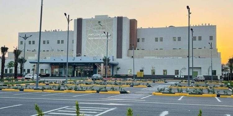 فريق الجراحة العامة بمستشفى جازان العام ينجح في استئصال القولون السيني بالمنظار الجراحي