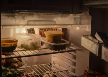 زيادة خطر الإصابة بالسكري.. دراسة تحذر من الإفراط في الطعام بعد الـ 5 مساء