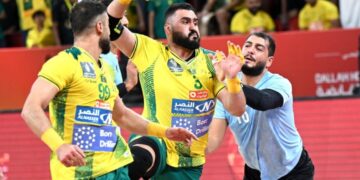 الانتصار الثاني.. الخليج يتخطى كاظمة الكويتي في "آسيوية اليد"