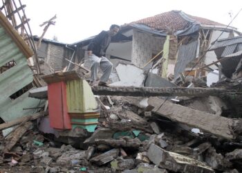 بقوة 5 درجات.. زلزال يضرب شرق إندونيسيا