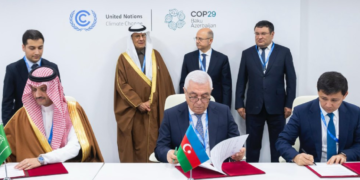 السعودية للكهرباء توقّع مذكرة تفاهم لتعزيز التكامل في مجال الطاقة المتجددة والتعاون الإقليمي في مؤتمر COP29