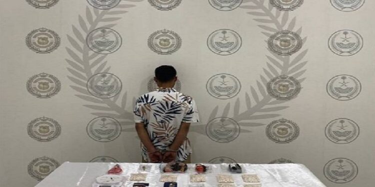 "مكافحة المخدرات" تقبض على شخص بالقصيم لترويجه الحشيش وأقراصًا محظورة