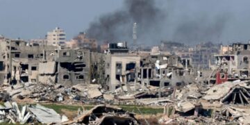 استشهاد خمسة فلسطينيين في غارة إسرائيلية على منزل شمال قطاع غزة