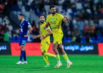 دوري روشن.. الخليج يتغلّب على الفتح في الجولة العاشرة