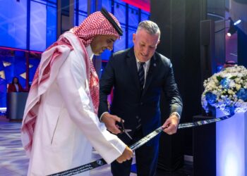 محمد يوسف ناغي للسيارات تدخل حقبة جديدة من القوة والدقة مع إطلاق BMW M5 في المملكة العربية السعودية