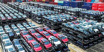 توافق مبدئي بين الصين وأوروبا بشأن رسوم واردات السيارات الكهربائية