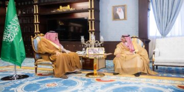 أمير الباحة يستقبل مدير شركة الاتصالات السعودية بالمنطقة