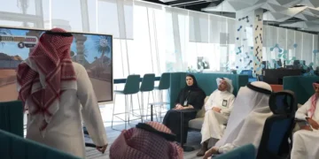 مجمع الملك سلمان يدشن منصة "مركز ذكاء العربية"