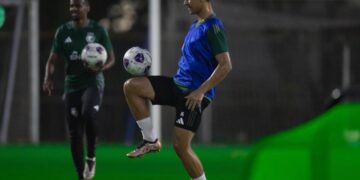 تصفيات كأس العالم 2026 المنتخب السعودي الأول يدشّن تدريباته في جاكرتا استعدادًا لمواجهة إندونيسيا