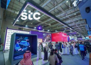 «السيادي» السعودي يجمع مليار دولار من بيع حصة 2 % في «إس تي سي»