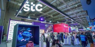 «السيادي» السعودي يجمع مليار دولار من بيع حصة 2 % في «إس تي سي»