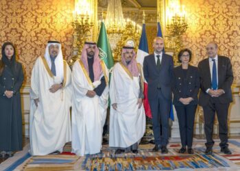 التزام سعودي - فرنسي للارتقاء بالشراكة الثنائية بشأن «العلا»