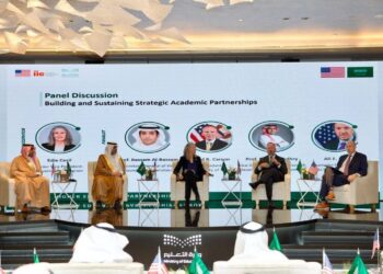 شراكة سعودية – أميركية لدعم تعليم اللغتين العربية والإنجليزية بين البلدين