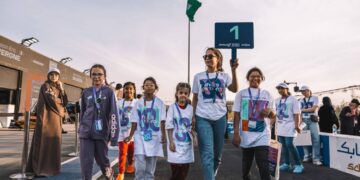 حلبة كورنيش جدة تستضيف برنامج فتيات على الحلبة لسباق «إي بري»