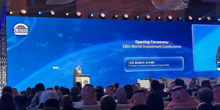 الفالح: زيادة توافد المستثمرين 10 مرات منذ إطلاق السعودية «رؤية 2030»