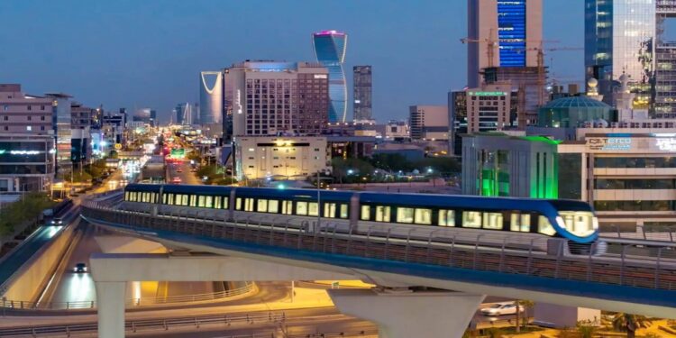 السعودية تتصدر دول «مجموعة العشرين» في انخفاض تكلفة النقل العام