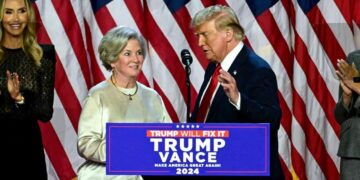 ترامب يختار رئيسة حملته الانتخابية سوزي وايلز لمنصب كبيرة موظفي البيت الأبيض