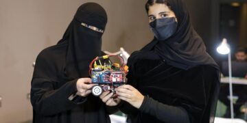 “الجوهرة وأسيل” في المركز الأول عربيًا والتاسع عالميًا في الأولمبياد العالمي للروبوت WRO 2024