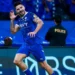 الهلال يهزم الاتفاق ويستعيد صدارة الدوري السعودي من الاتحاد