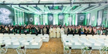 الخدمات الصحية بوزارة الدفاع تحتفي بتخريج متدربي البرامج المعتمدة من الهيئة السعودية للتخصصات الصحية والمبتعثين للخارج