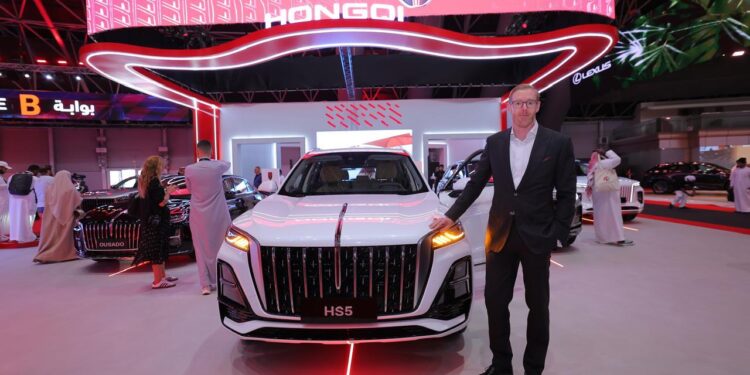التوكيلات الفاخرة للسيارات تبهر الحضور بعرض أفخم طرازات هونشي وتزيح الستار عن HS5 و H9 الجديدين في معرض جدة الدولي للسيارات