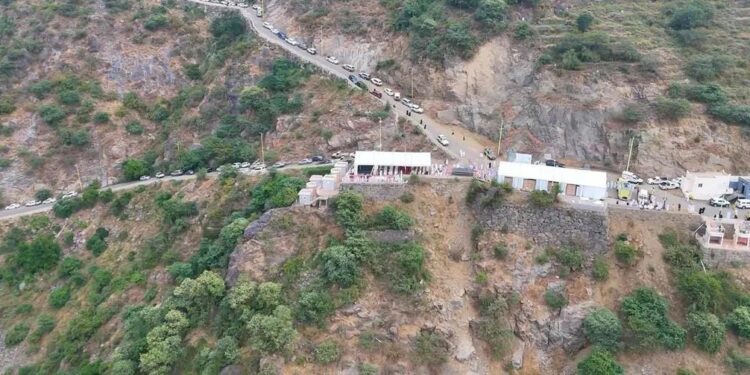 جذب آلاف الزوار.. معرض “المنتجات الزراعية” بفيفاء يعزز السياحة الزراعية بجازان