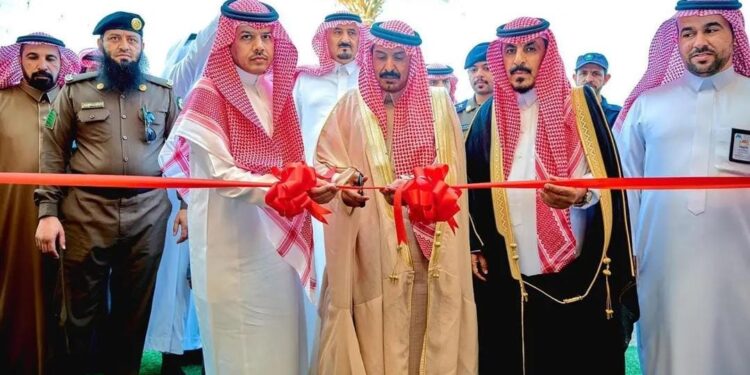 بمشاركة 40 مزارعا.. انطلاق مهرجان ” تمور الفنخاء ” بمدينة الكهفة بحائل