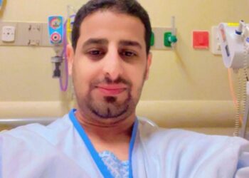 بادرةٍ إنسانيةٍ.. معلم تربية يتبرع بكليته لإنقاذ ابن أخيه