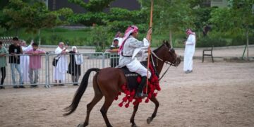 رحلةً ترفيهية قيّمة.. فعالية مهارات الفروسية تُبهج زوار حي حراء الثقافي