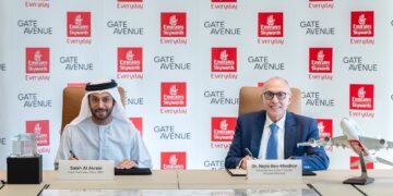 طيران الإمارات و”جيت أفينيو” بــ”دبي المالي العالمي” وتطبيق “سكاي واردز إيفريداي”  يتعاونان للارتقاء بتجارب التسوق