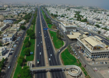 عدد المركبات على طرق سلطنة عمان يتخطى مليون و728 ألف مركبة بنهاية سبتمبر الماضي
