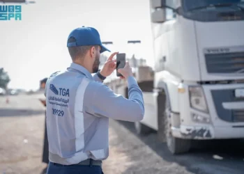 “هيئة النقل” تؤكد منع عمل الشاحنات الأجنبية المخالفة للنقل بين مدن المملكة