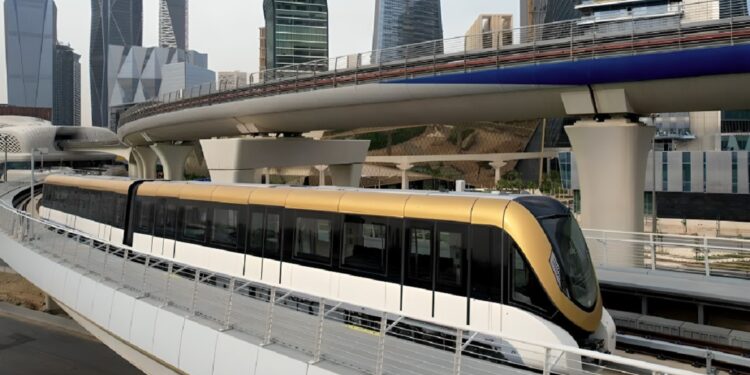 مختص: قطار الرياض سيسهم في ارتفاع عائدات الأعمال وسيرفع من جاذبية السياحة