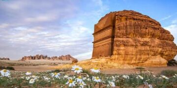 العلا تشهد زيادة في عدد السياح الوافدين بـ 59%