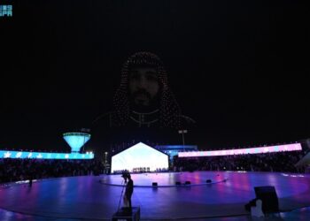 فعاليات المناطيد المضيئة تجذب زوار ” شتاء جازان 25″