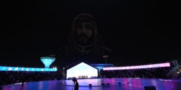 فعاليات المناطيد المضيئة تجذب زوار ” شتاء جازان 25″