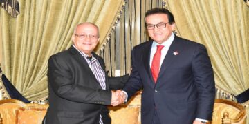 أثناء حفل استقبال بمقر القنصل العام بجدة عبدالغفار :يدعو الجالية المصرية بالسعودية لاستقطاب مزيد من الاستثمارات للسوق المصري