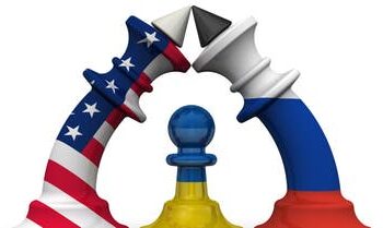 واشنطن تغلق أبواب سفارتها بكييف.. وتحذر من “احتمال هجوم جوي كبير”