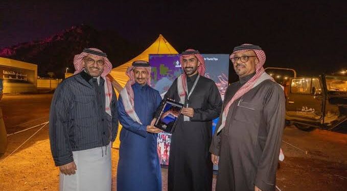 وزير السياحة يدشن شركة رملة للرحلات السياحية والمنتجعات البرية في حائل